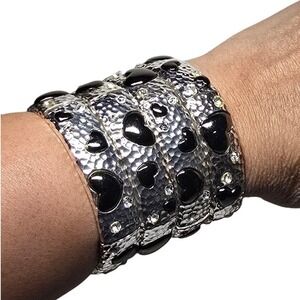 Set of Heart 4 Stretch Bracelets Black Silver Gold Hammered Rhinestone Statement